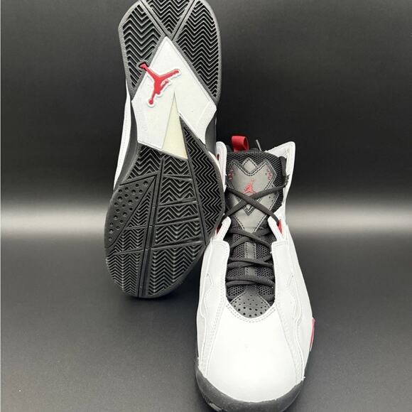 Nike Air Jordan True Flight White Varsity Red Black Chicago 342964-160 Men's 13 - Picture 4 of 4